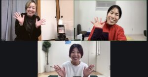 オンラインヨガの受講風景